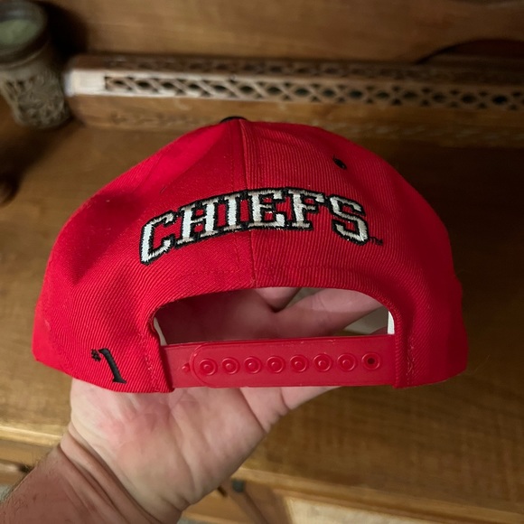 Vintage Kansas City Chiefs SnapBack NFL - Picture 4 of 6